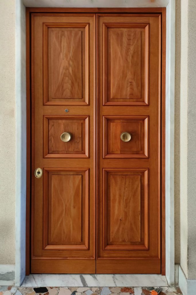 portone blindato marrone